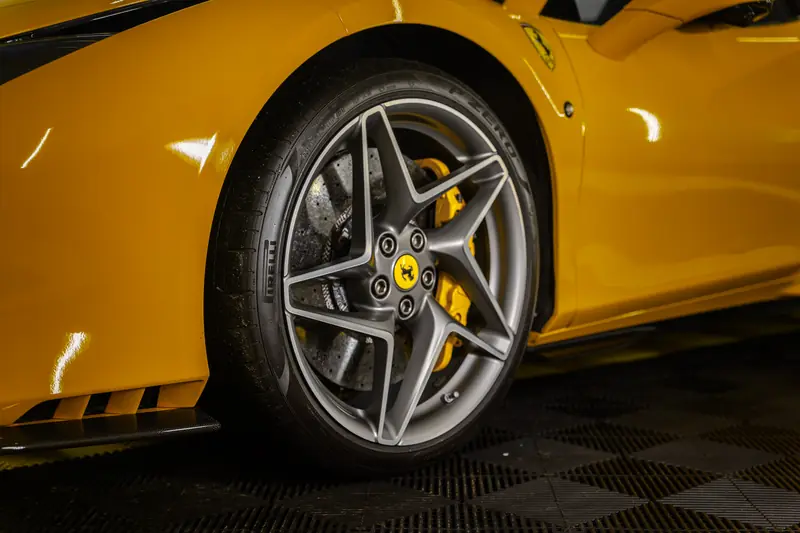 Ferrari F8 14