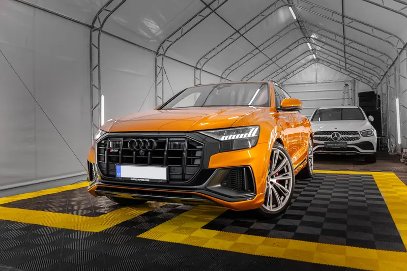 Audi sQ8 1