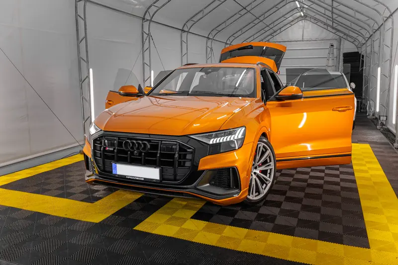 Audi sQ8 3